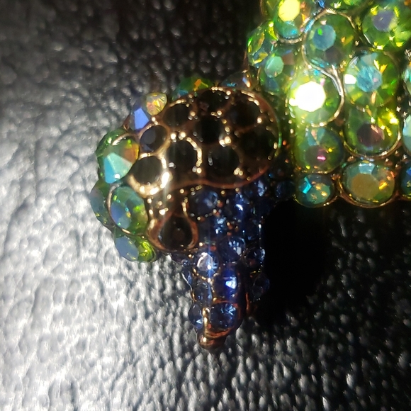 Poodle Brooch - Picture 2 of 5